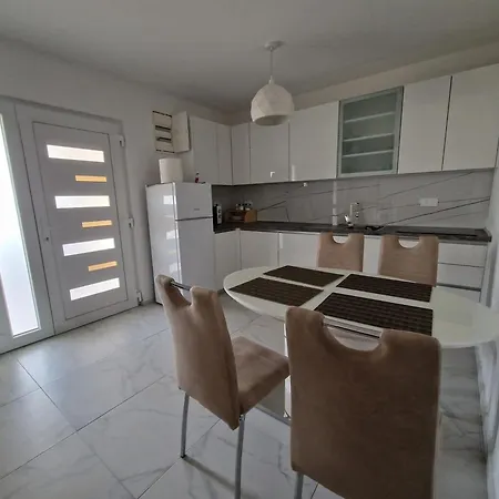 Apartman Petra * Vrsi