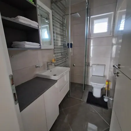 Apartment Apartman Petra Vrsi